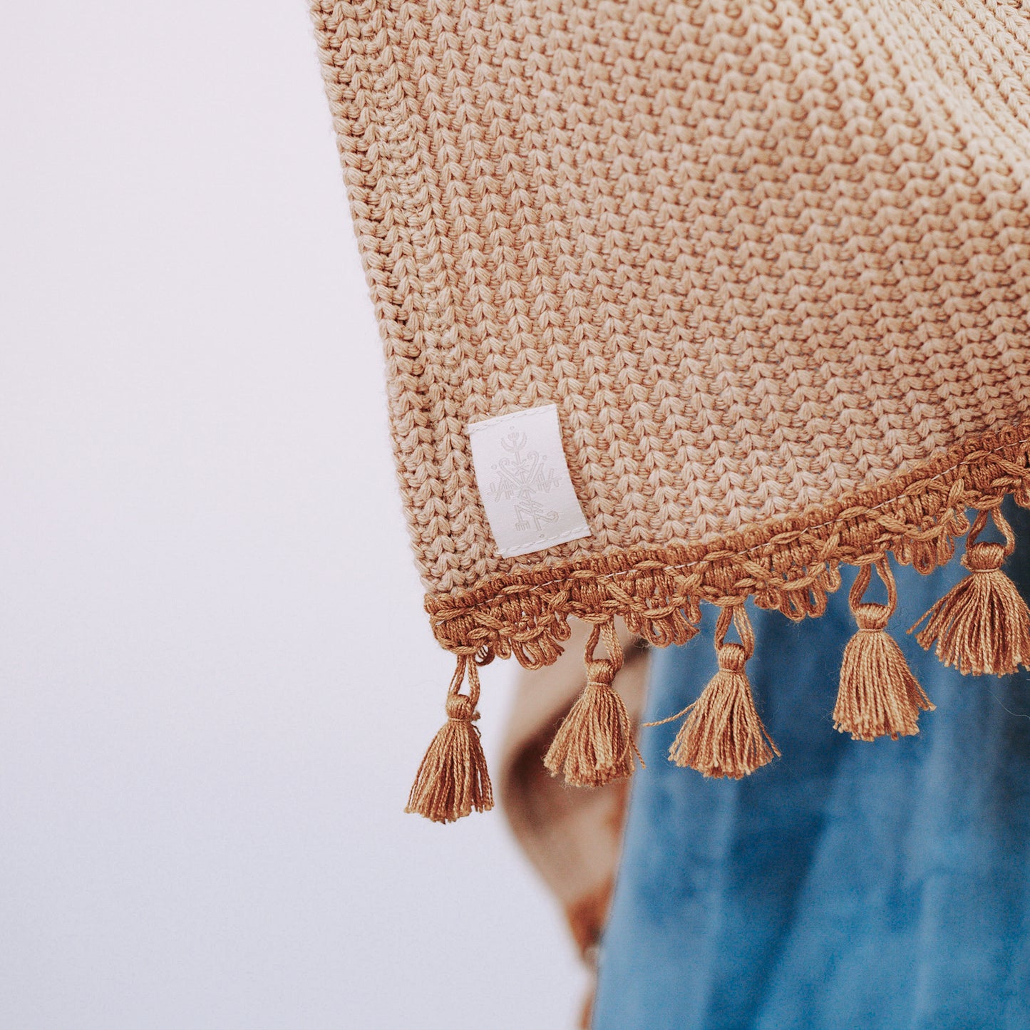 Chunky knit Vivienne Capelet - caramel
